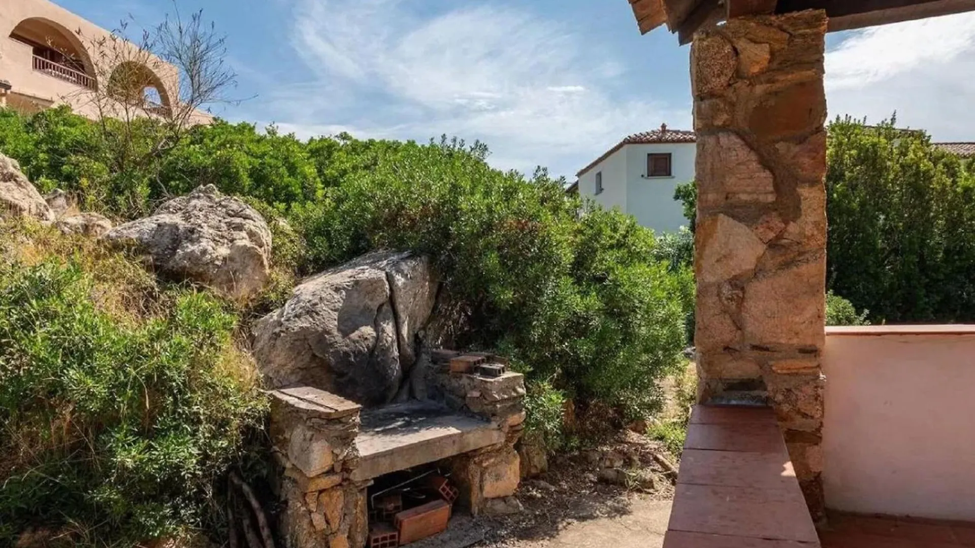 Apartment In Villa With Veranda And Garden Olbia