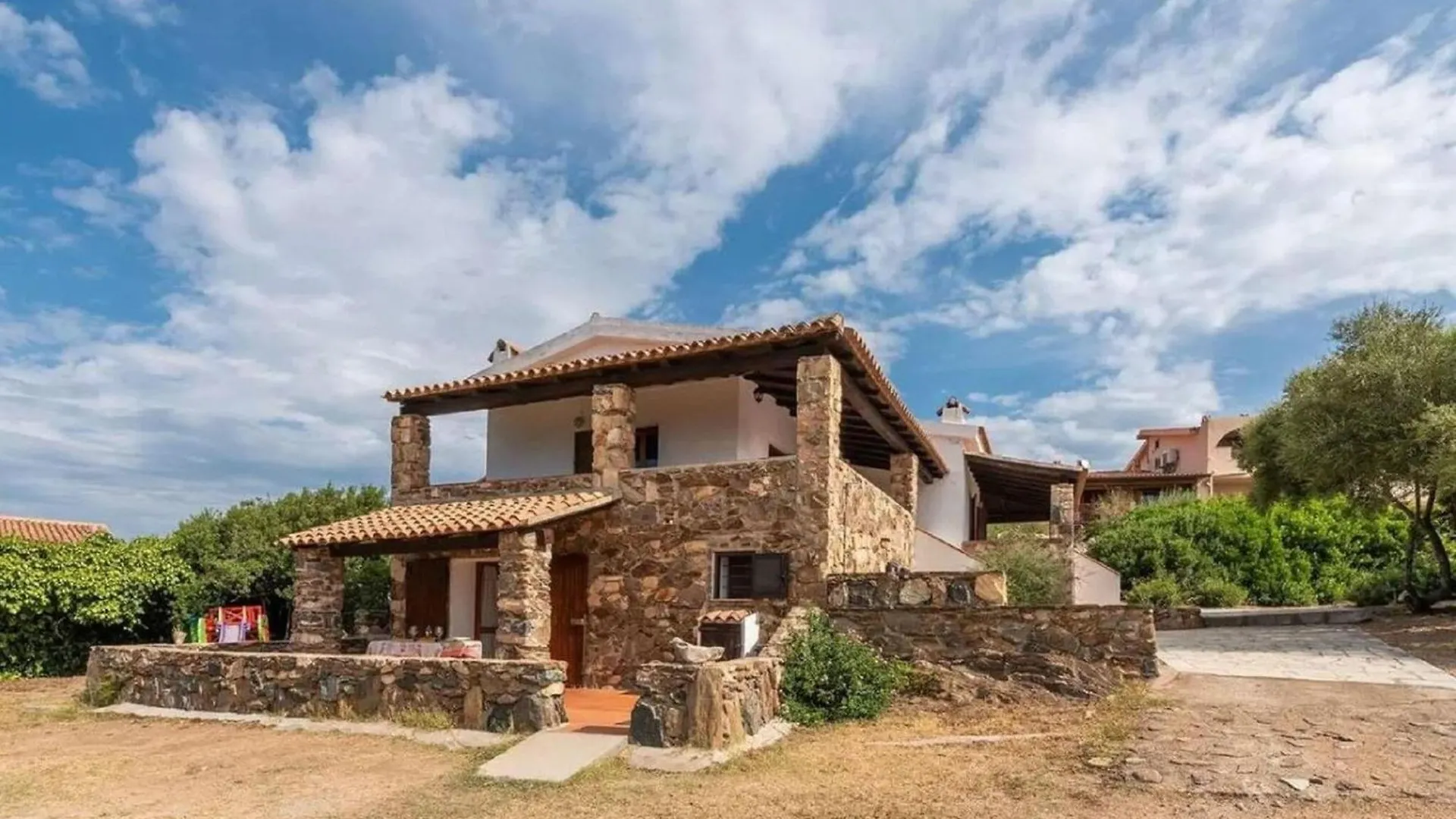 Apartment In Villa With Veranda And Garden Olbia